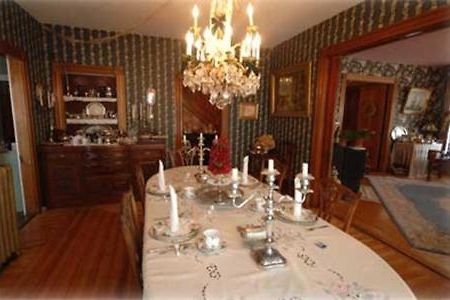 The Lion And The Rose Bed & Breakfast Whitefield Экстерьер фото